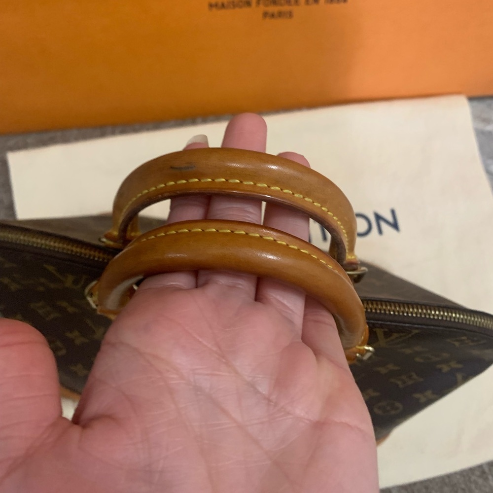 ❤️🌸 Louis Vuitton Alma PM 🌸❤️ - Picture 5 of 14